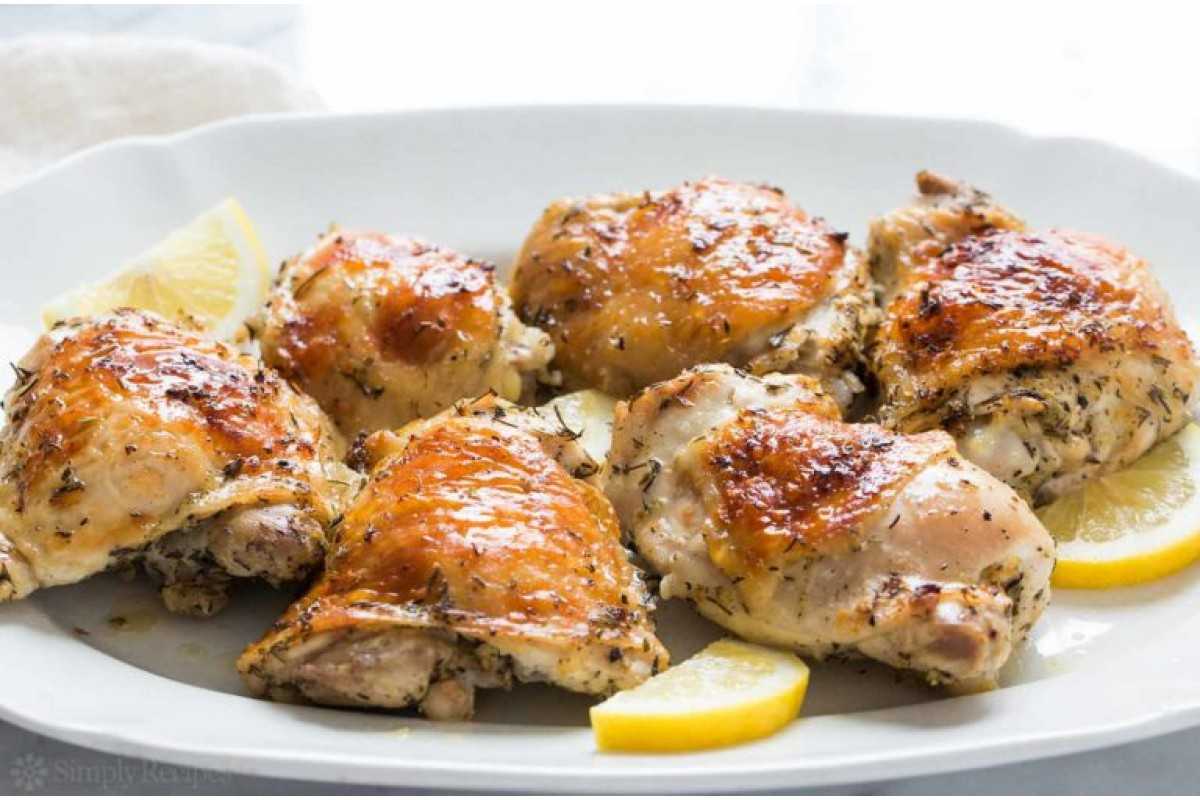 Куриные бедра в духовке: как приготовить вкусно