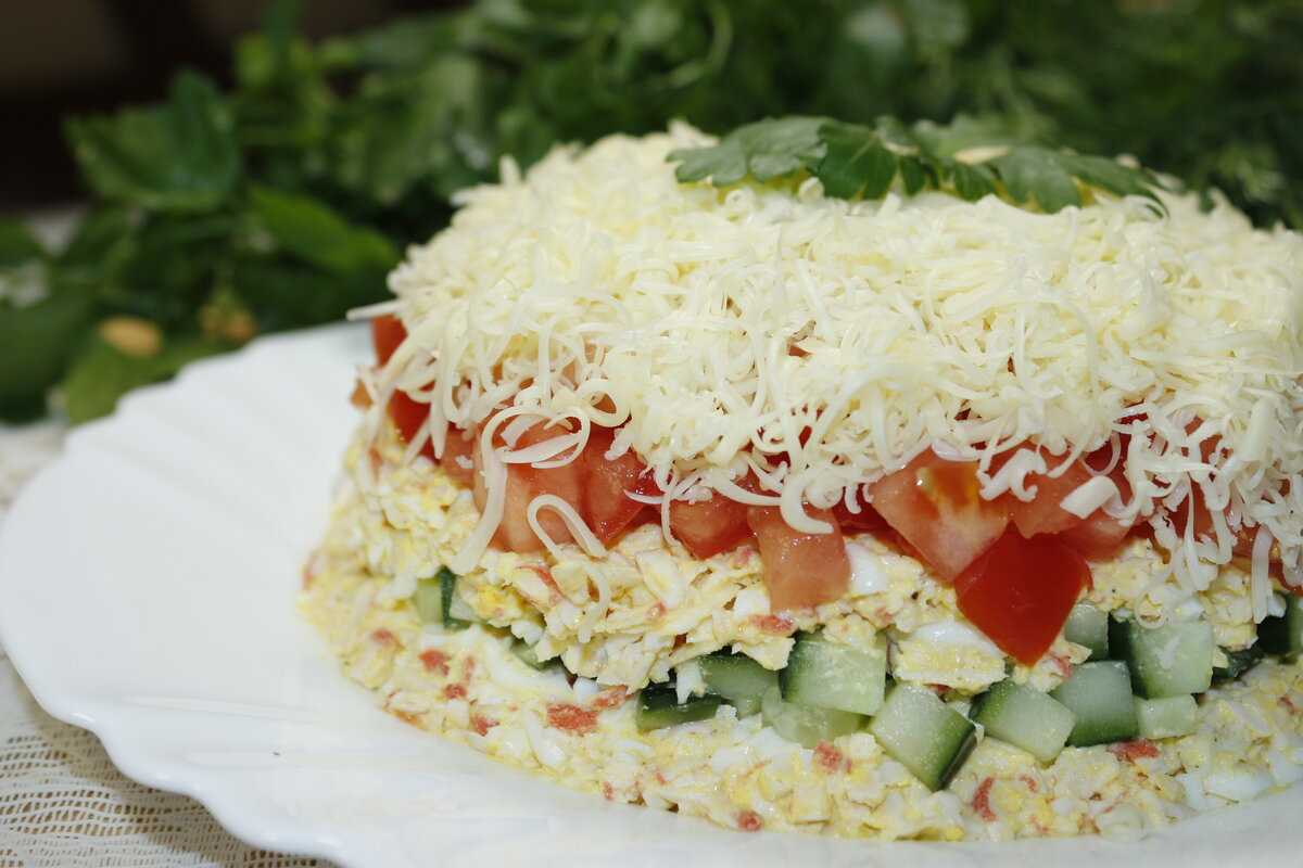Салат с крабовыми палочками - 10 очень вкусных и простых рецептов с фото пошагово