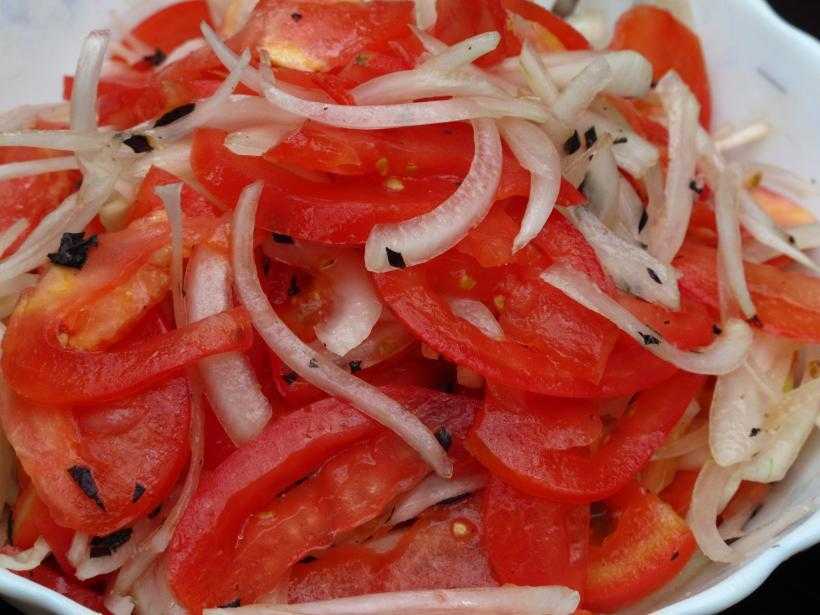 Как готовить традиционный узбекский салат «ачучук»