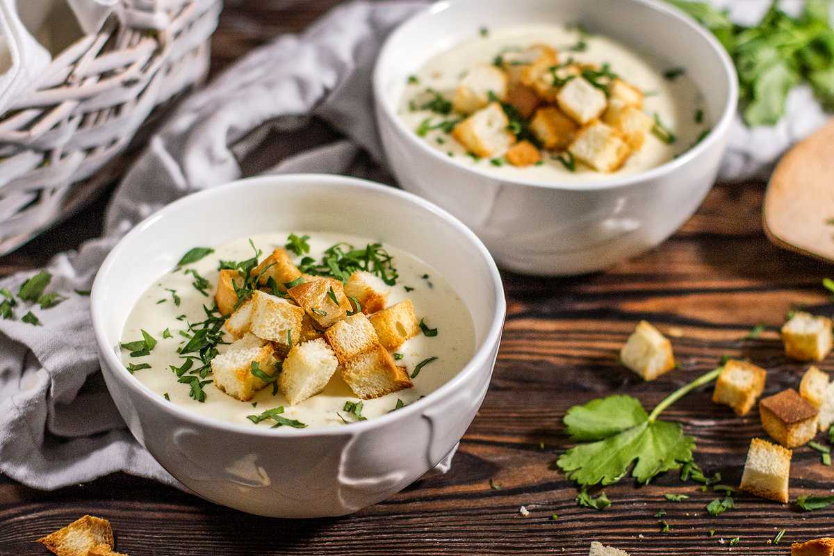Уха на курином бульоне (рецепт хитрой и царской похлебки)