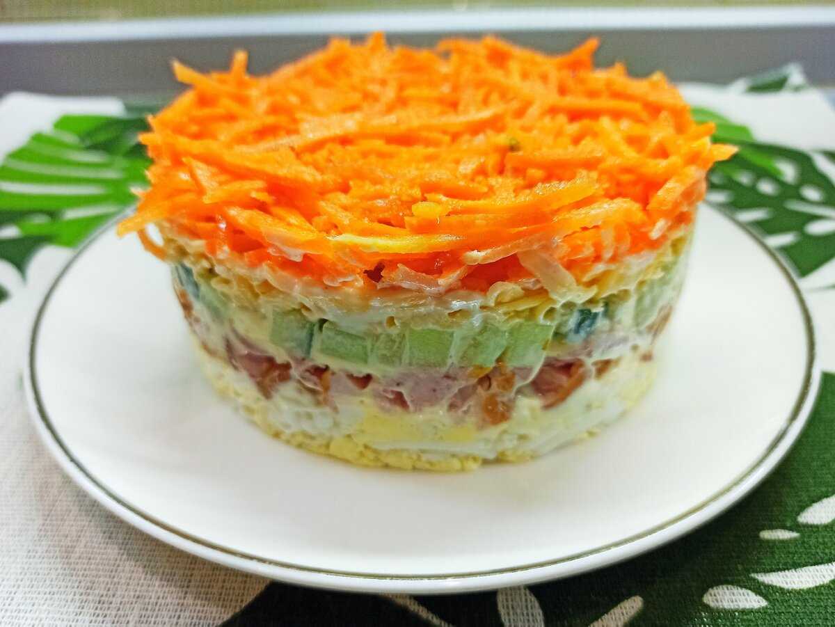 Салат с копчёной курицей и корейской морковью – 8 вкусных рецептов