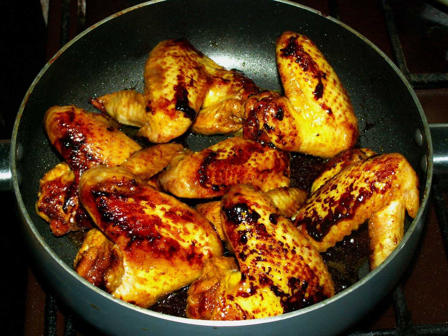 Куриные крылышки на сковороде классический пошаговый рецепт с фото быстро и просто от риды хасановой и алены каменевой