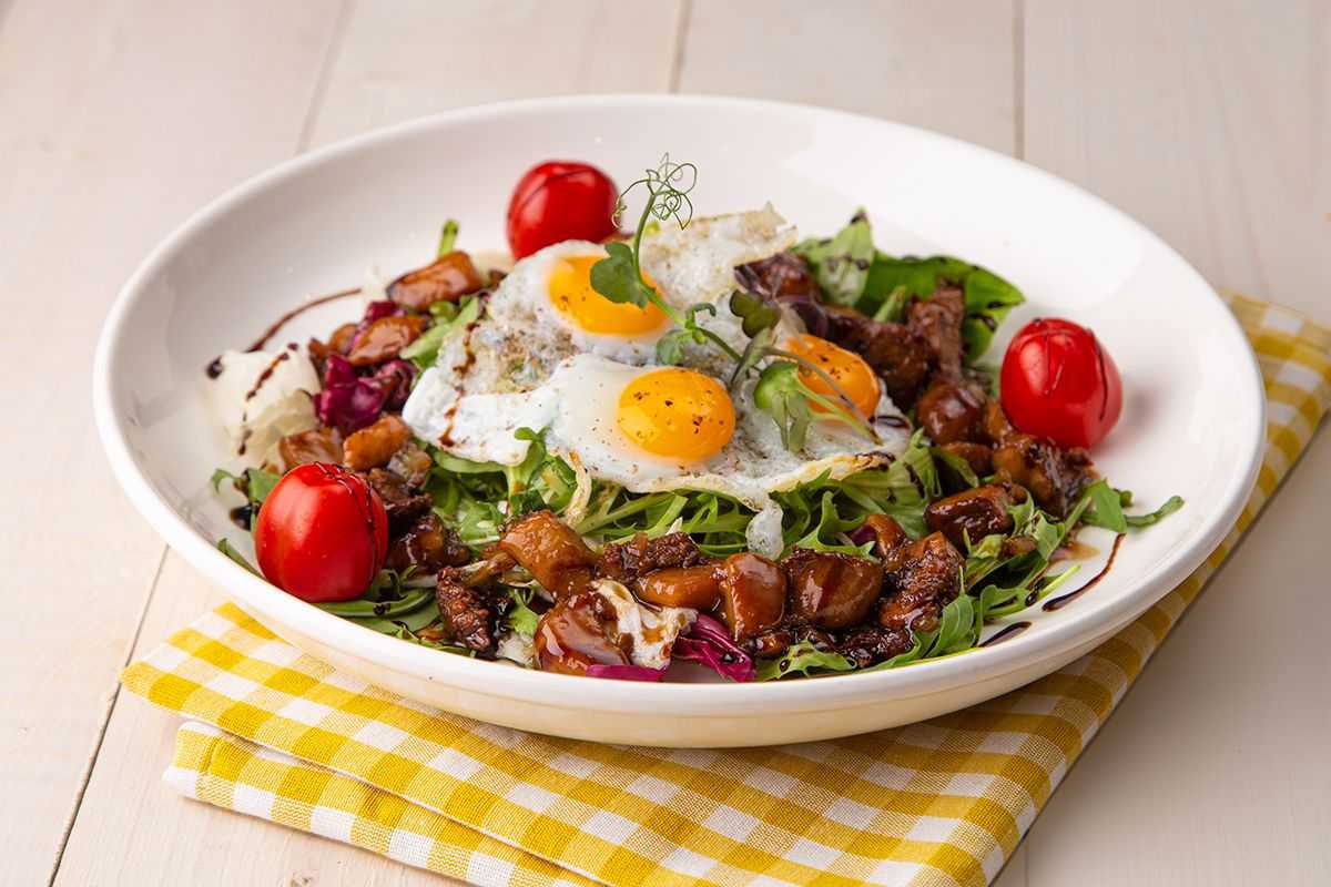 Салаты с курицей и кукурузой — 8 простых рецептов очень вкусных салатов