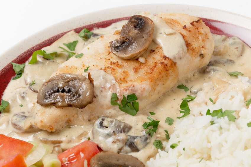Курица с грибами и сыром — 7 рецептов приготовления