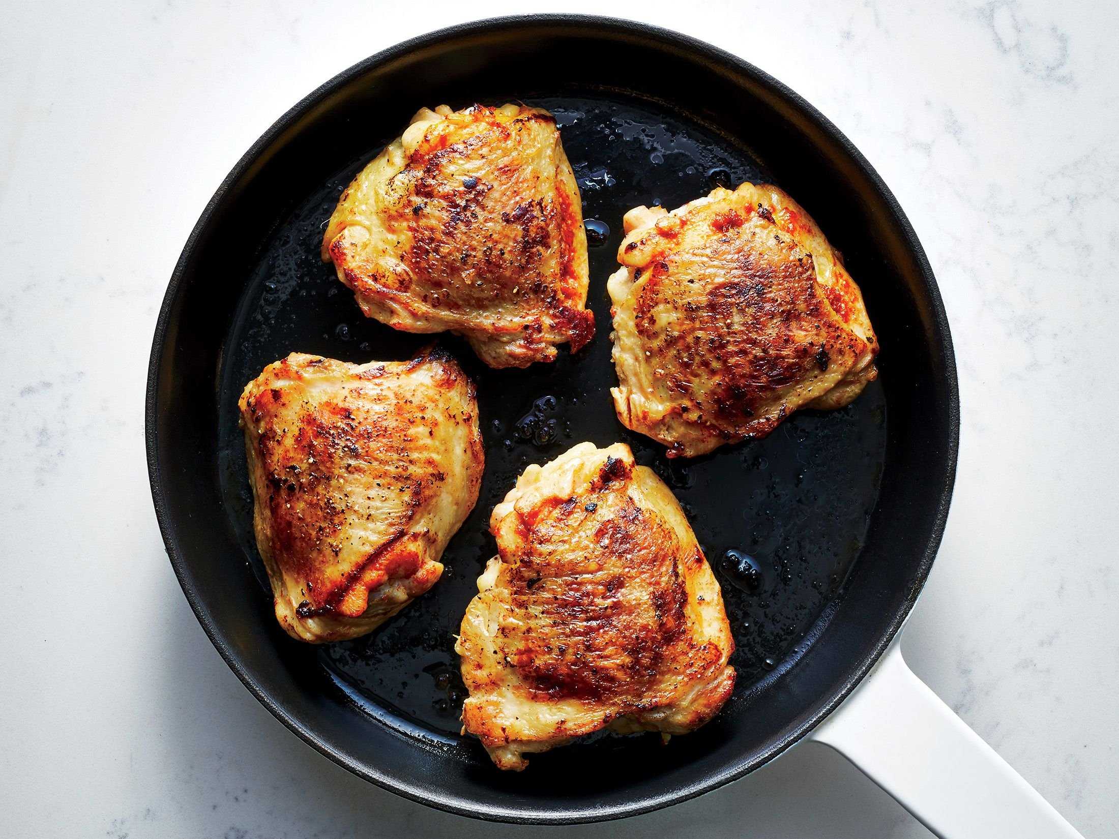 Как пожарить курицу кусочками на сковороде - пошаговый рецепт