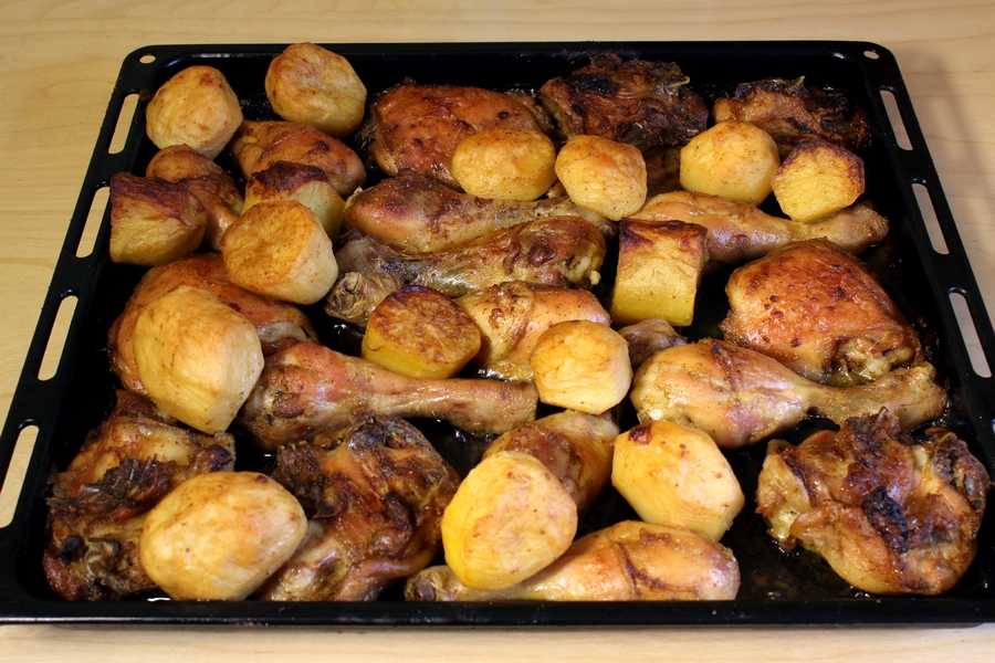 Курица на соли в духовке, запеченная целиком на противне, рецепты приготовления с фото
