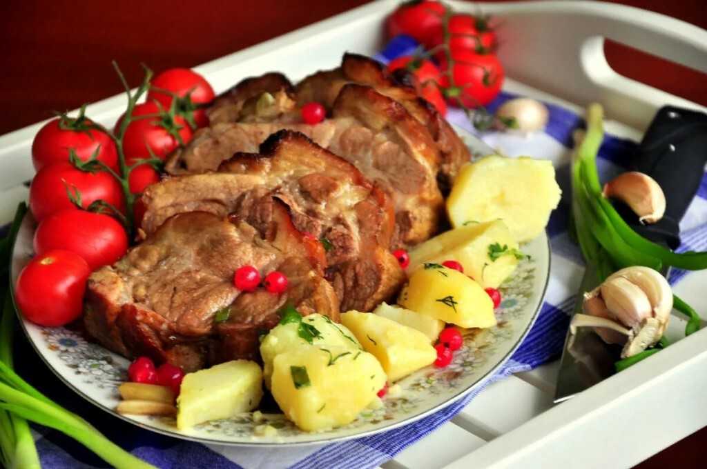 Рулет из свинины запеченной в духовке: 9 рецептов в домашних условиях