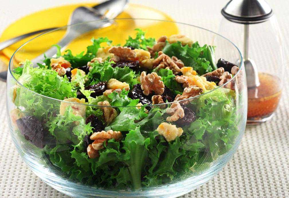 Салат из крабовых палочек с кукурузой классический рецепт с фото пошагово