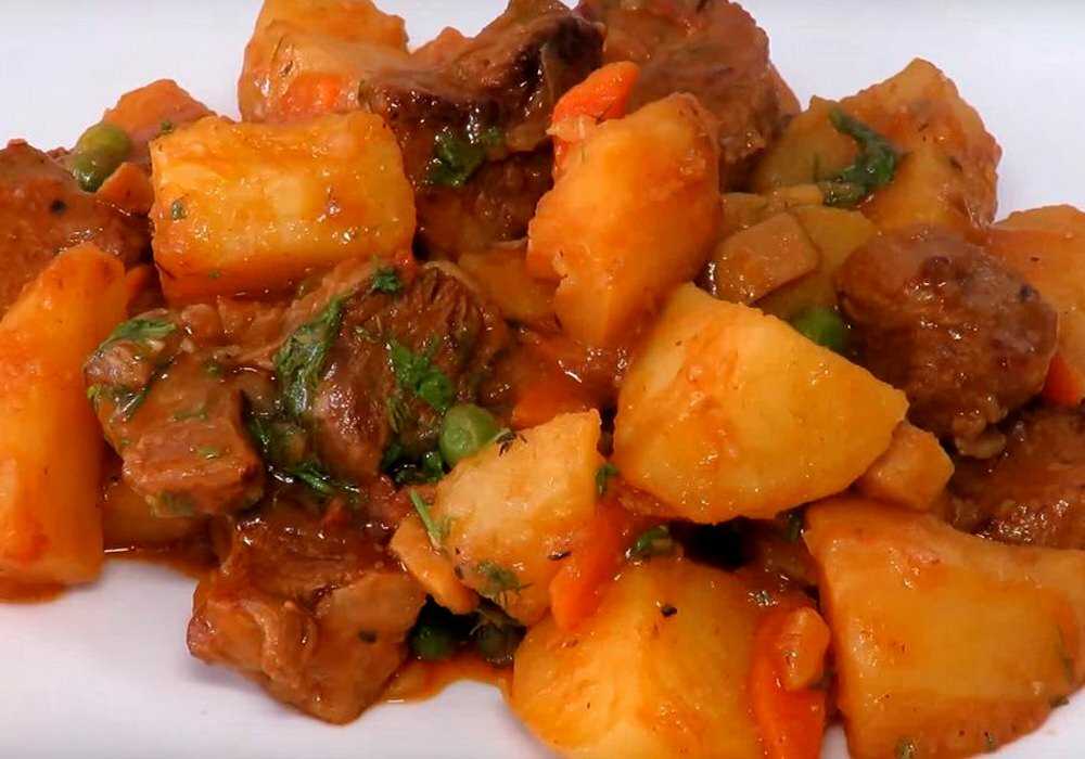 Жаркое из говядины с картошкой: рецепт с фото пошагово