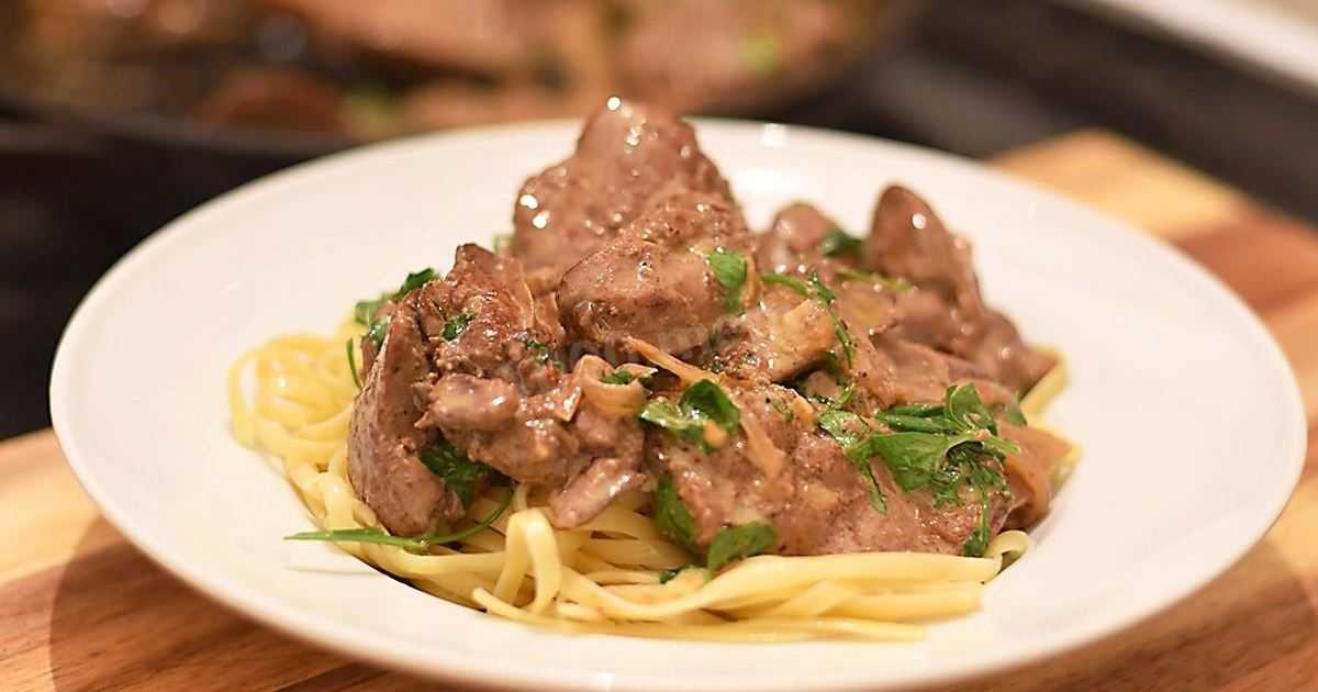 Бефстроганов из говядины на сковороде – 11 классических рецептов мяса с подливкой