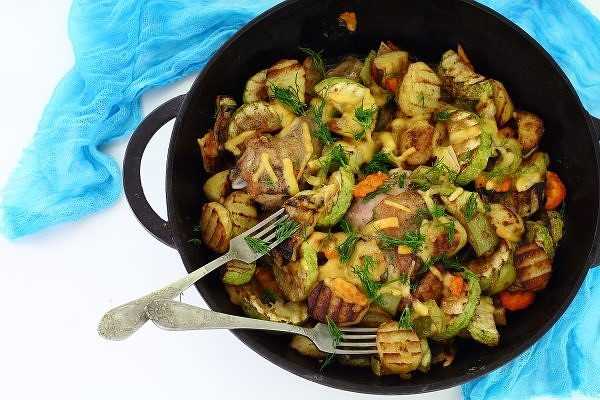 Тушёные кабачки: вкусные рецепты. как приготовить тушеные кабачки с овощами, мясом, фаршем, курицей, грибами?