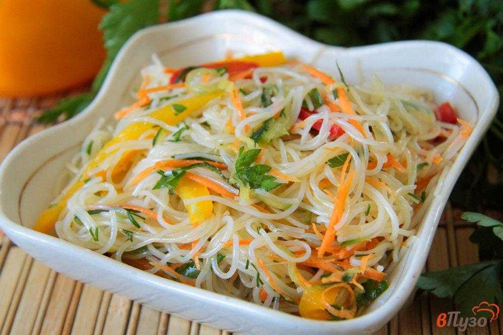 Очень вкусный салат из фунчозы с овощами — 6 домашних рецептов