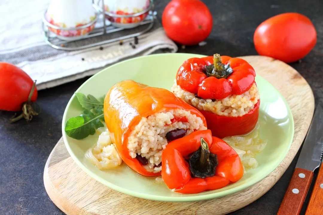 Фаршированный перец рецепт с овощами и рисом рецепт с фото