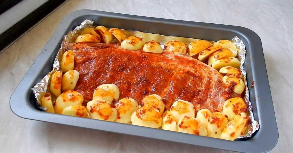 Свинина с картошкой в духовке - простые и вкусные рецепты