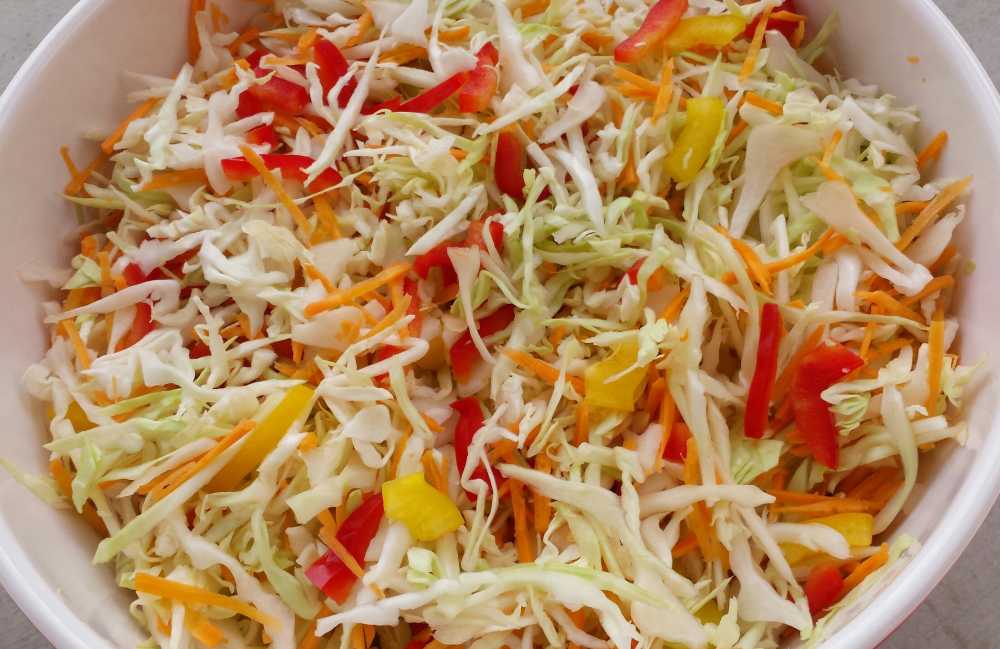 Заправка для салата из свежей капусты: рецепт с фото - samchef.ru