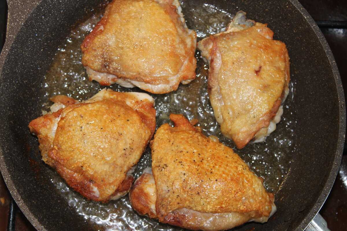 Курица с картошкой на плите и в духовке, в казане, в горшочках, под сыром