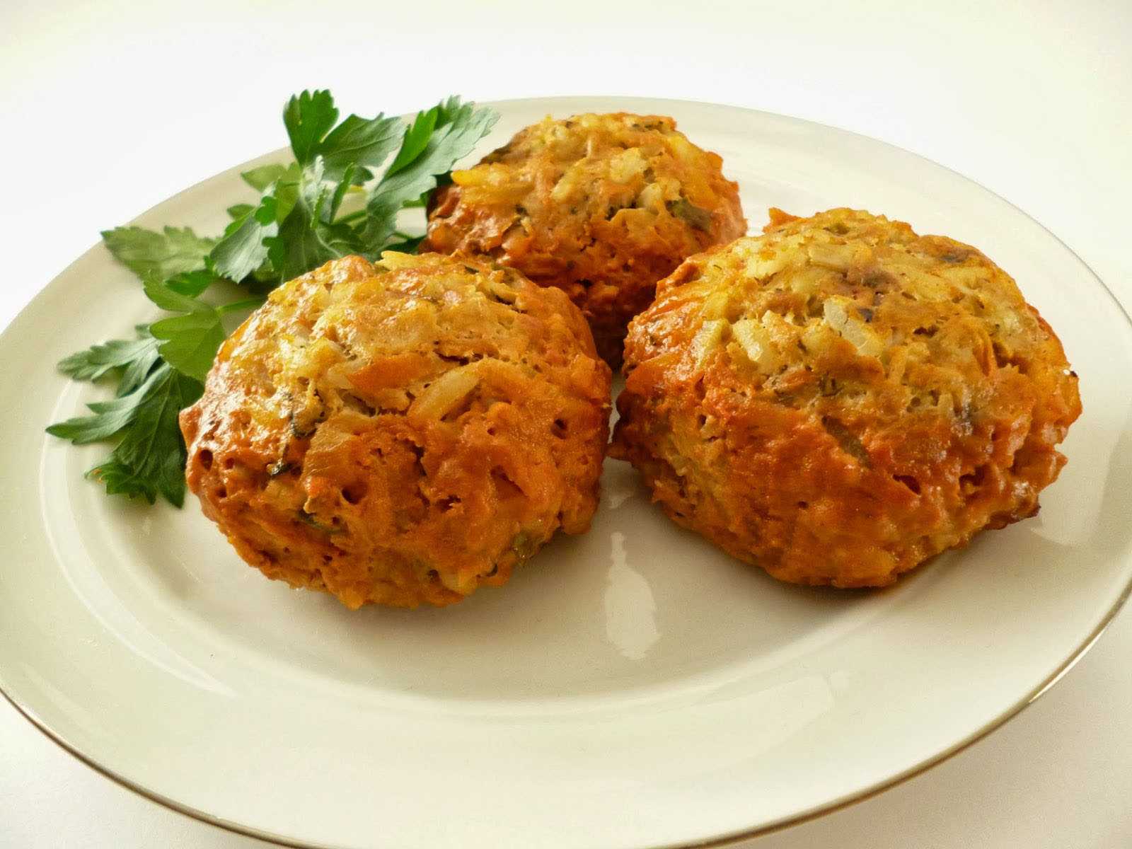 Как приготовить куриные биточки на пару - пошаговый рецепт