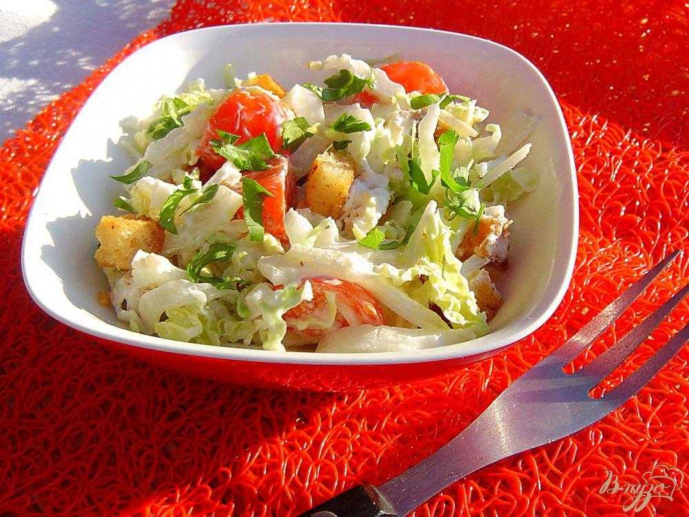 Салат с копченой курицей и пекинской капустой: рецепты с фото пошагово