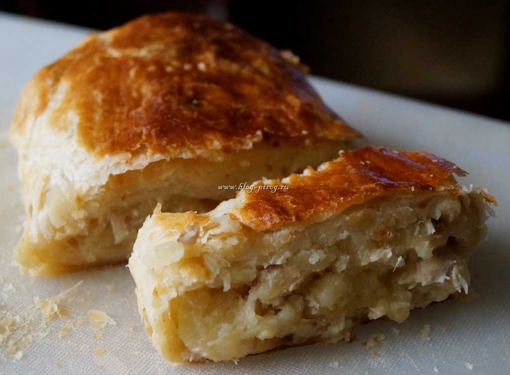 Пироги с мясом из дрожжевого теста в духовке — получаются мягкие, как пух
