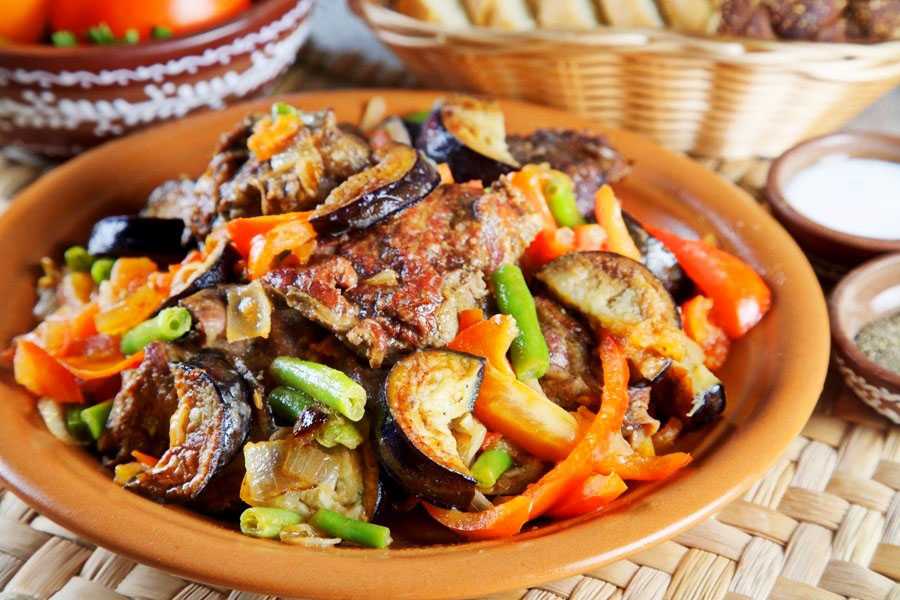 Вкусная говядина с овощами в духовке, рецепты в домашних условиях