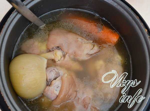Холодец в мультиварке - как пошагово приготовить из курицы, говядины и свиных ножек  по рецептам с фото