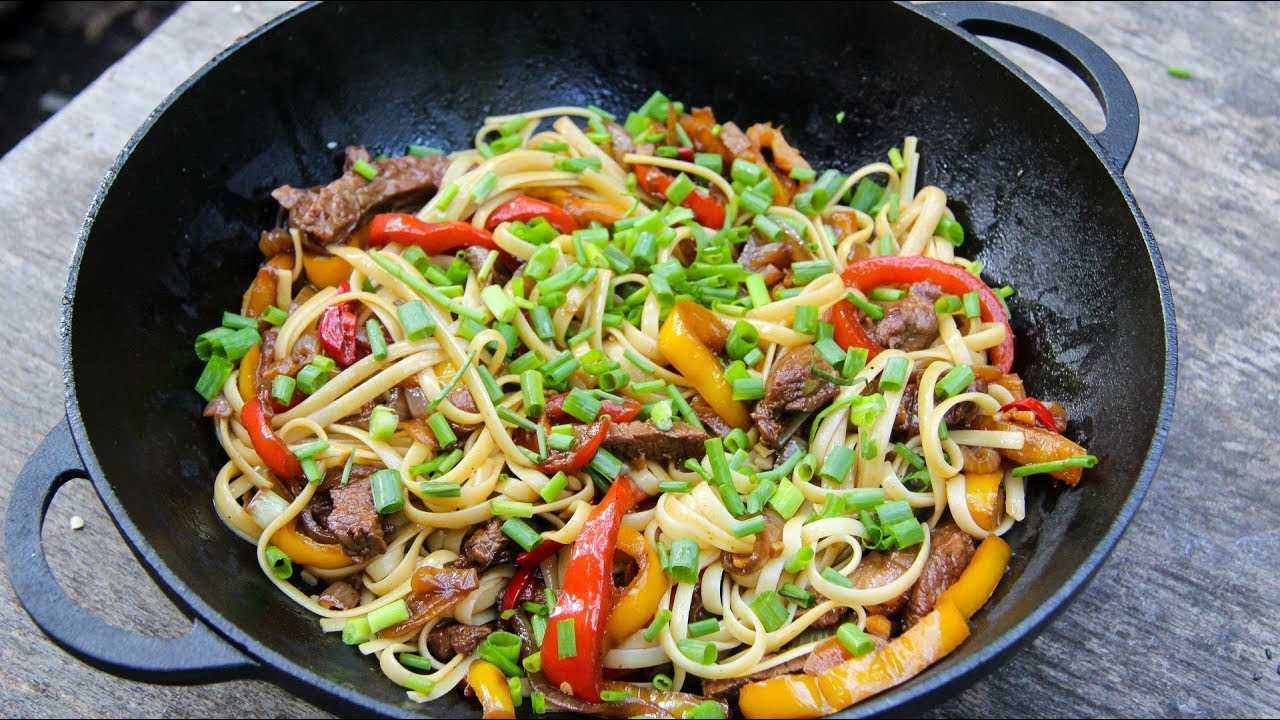 Лапша вок (wok) - рецепт в домашних условиях с курицей и овощами