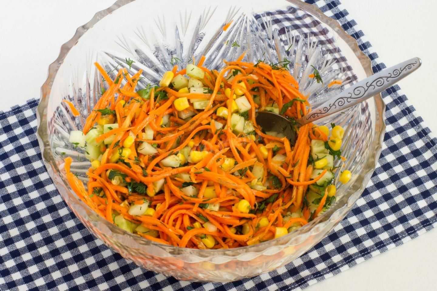 Салат с креветками — 12 самых вкусных и простых рецептов