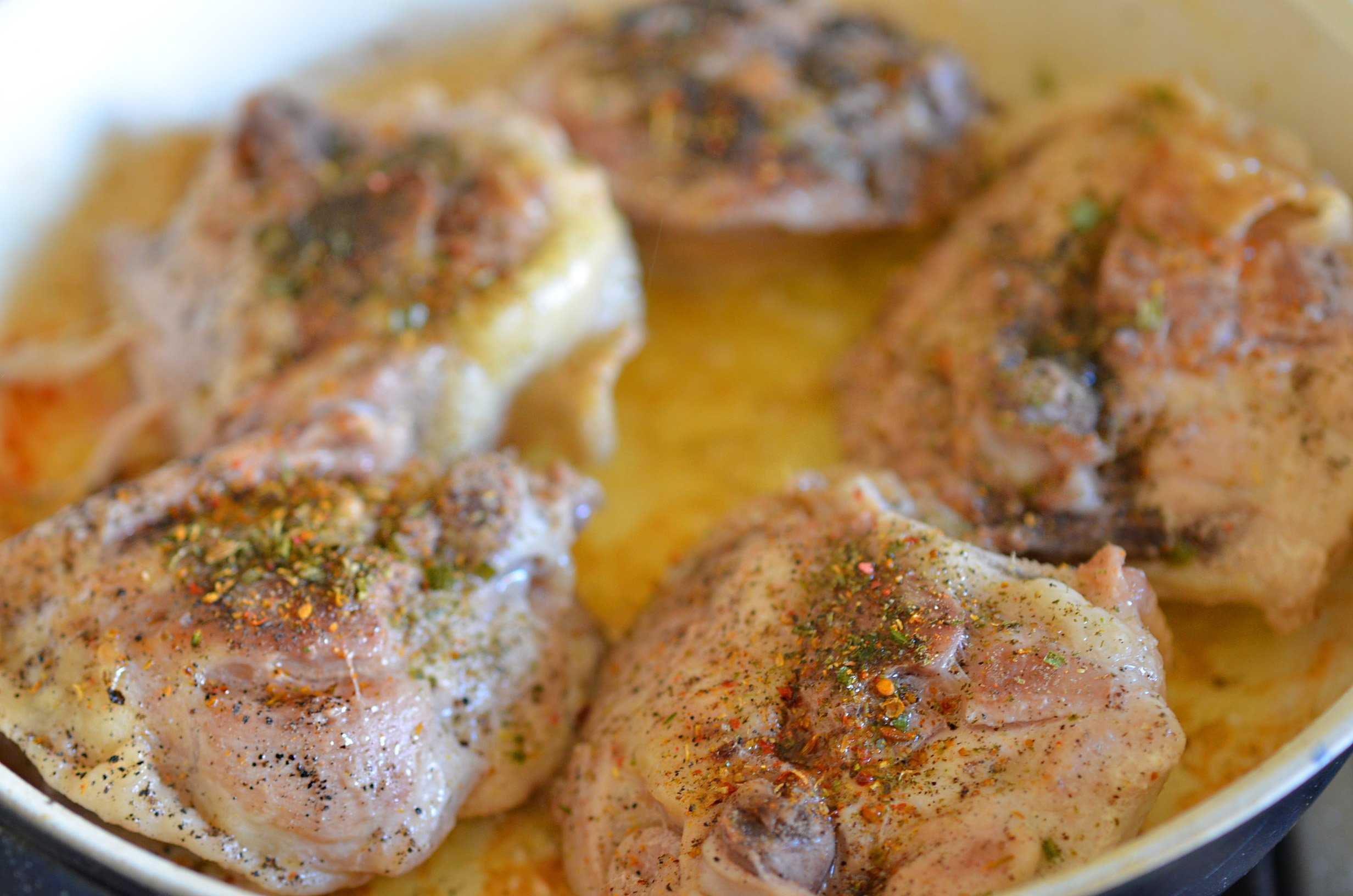 Куриные бедрышки в духовке с хрустящей корочкой — 5 самых быстрых рецептов приготовления