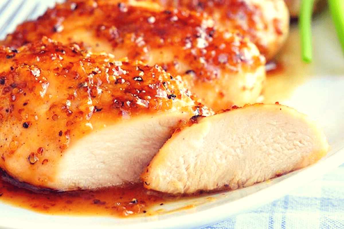 Сочная куриная грудка, запеченная в духовке – 7 лучших рецептов приготовления