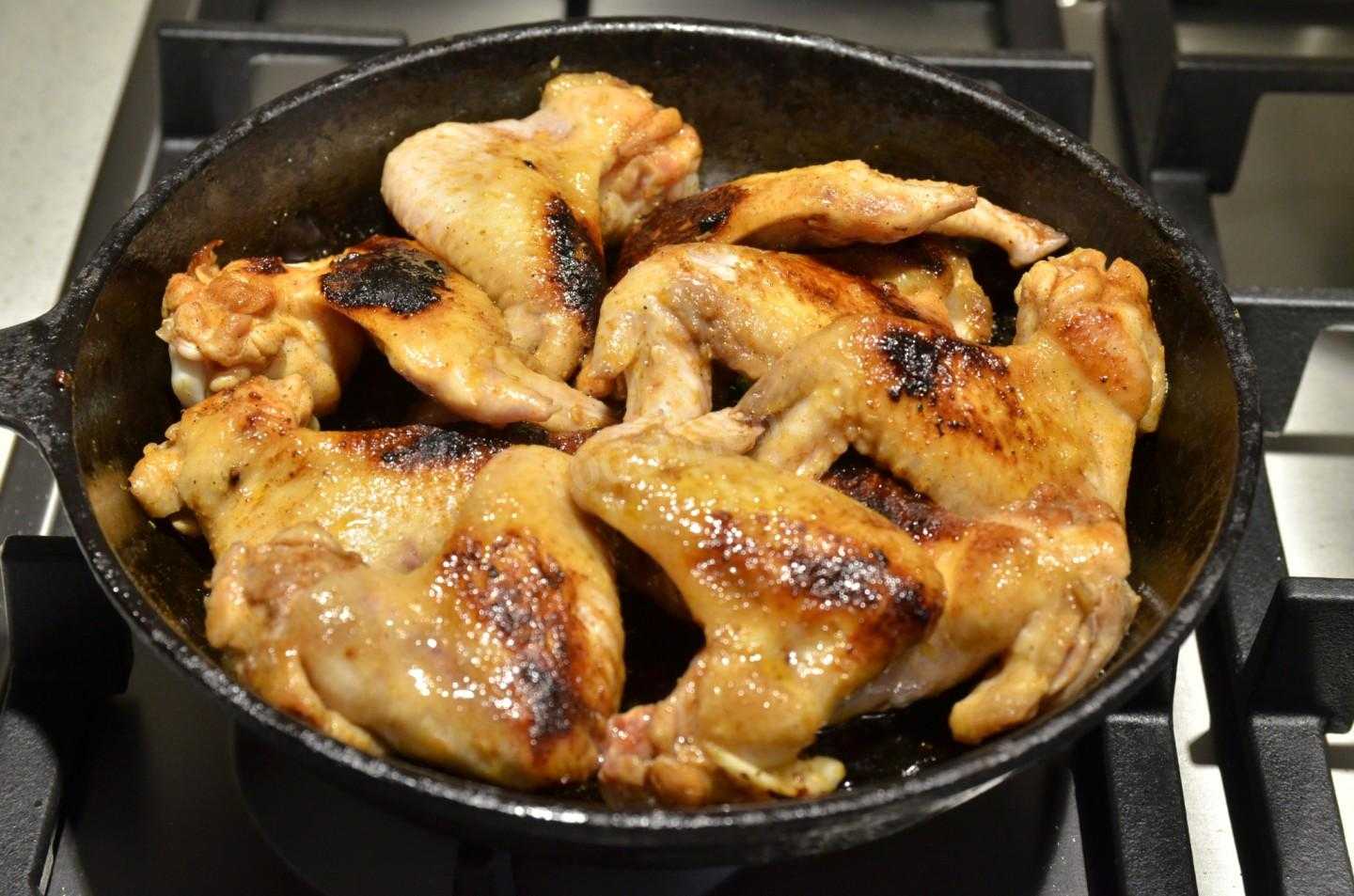 Крылышки на сковороде с хрустящей корочкой рецепт с фото