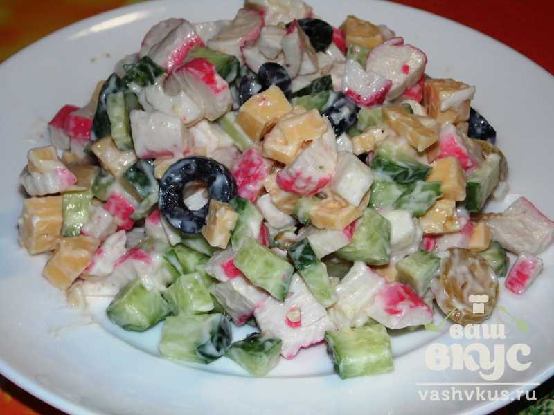 Салат с крабовыми палочками — 16 рецептов очень вкусного салата