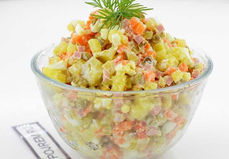 Салат с солеными огурцами - 10 вкусных и простых рецептов с пошаговыми фото