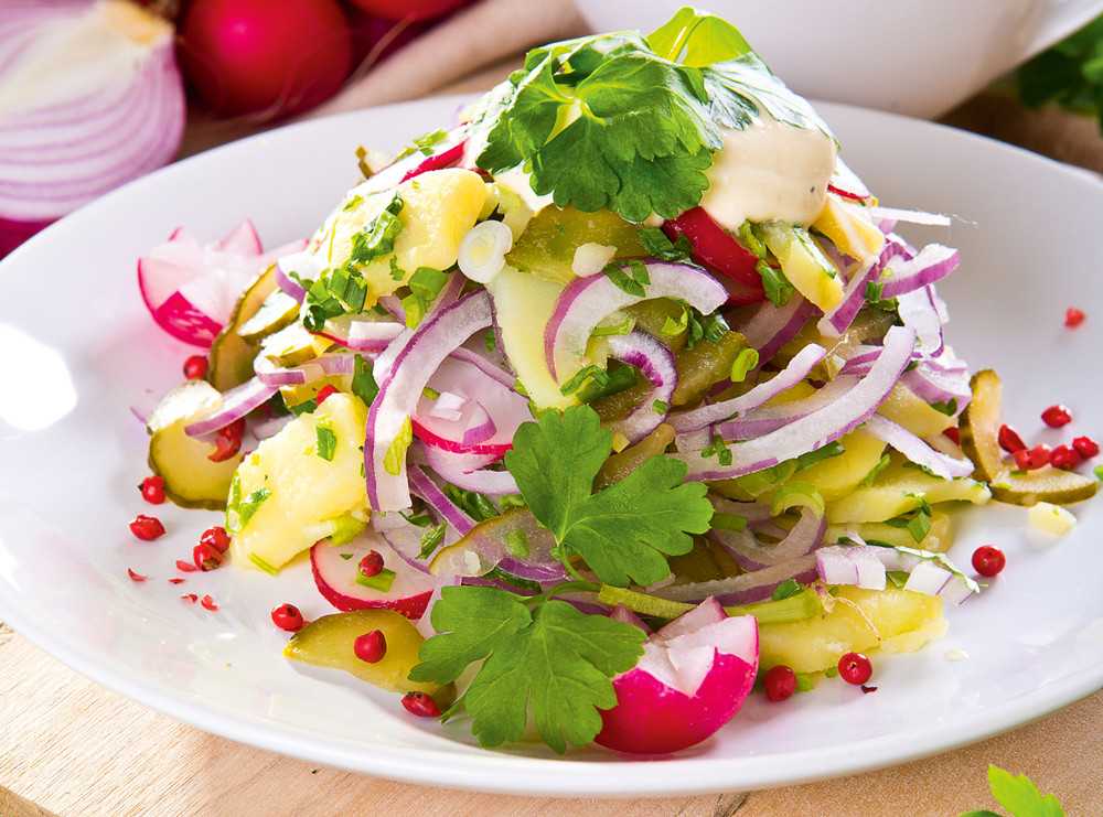 Салат из редиски — 20 простых и вкусных рецептов на каждый день
