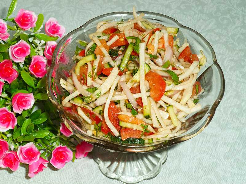 Салат с квашенной капустой - 15 простых и вкусных рецептов