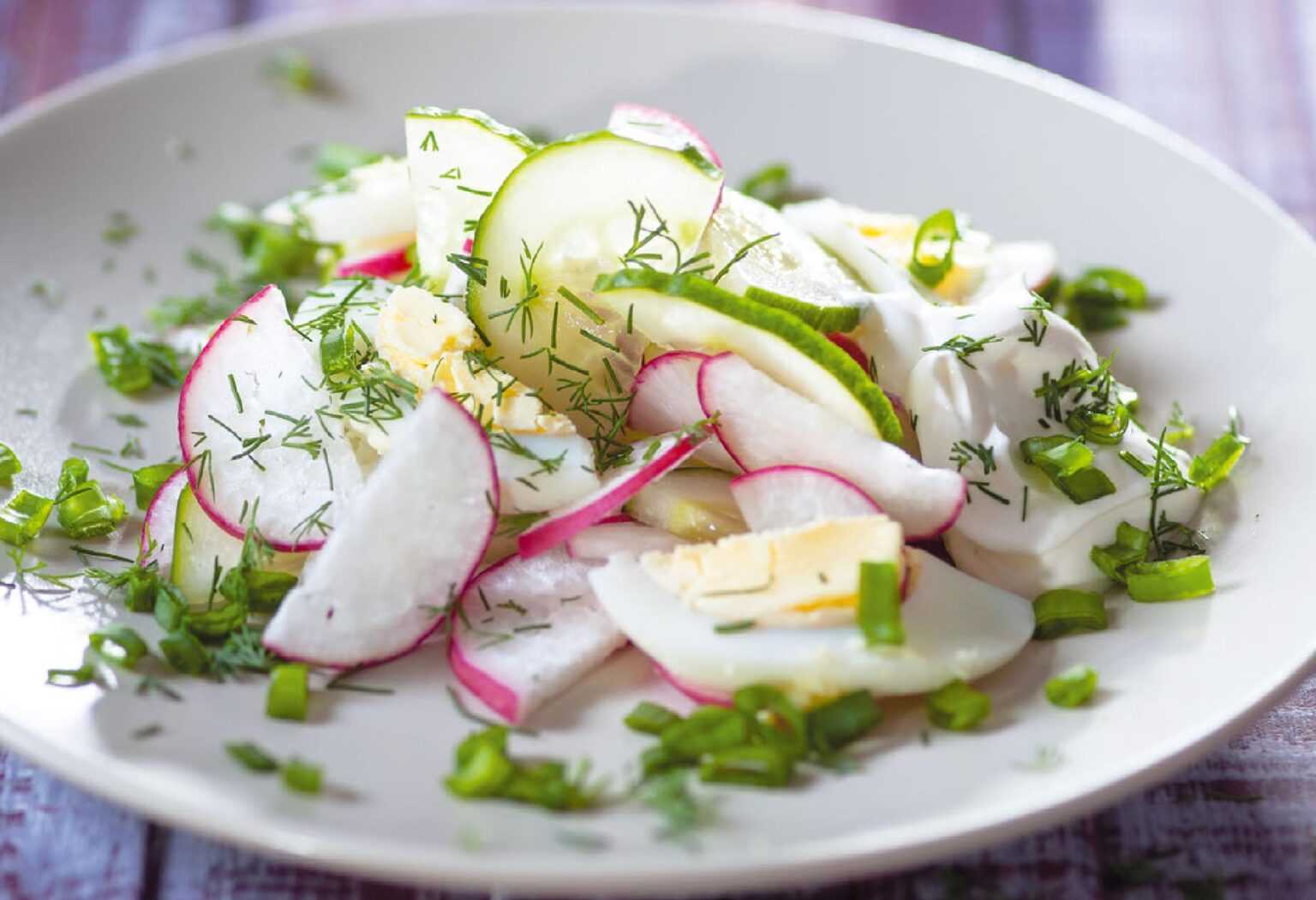 Салат с редиской, огурцом и яйцом - простые и вкусные рецепты
