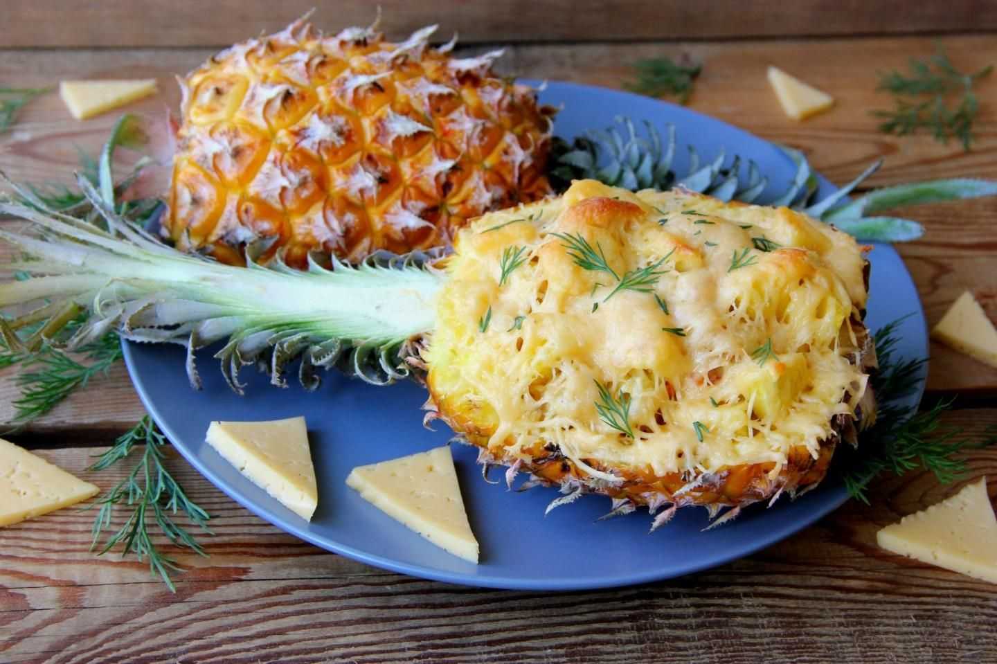 Курица с ананасами в духовке - рецепт с фото