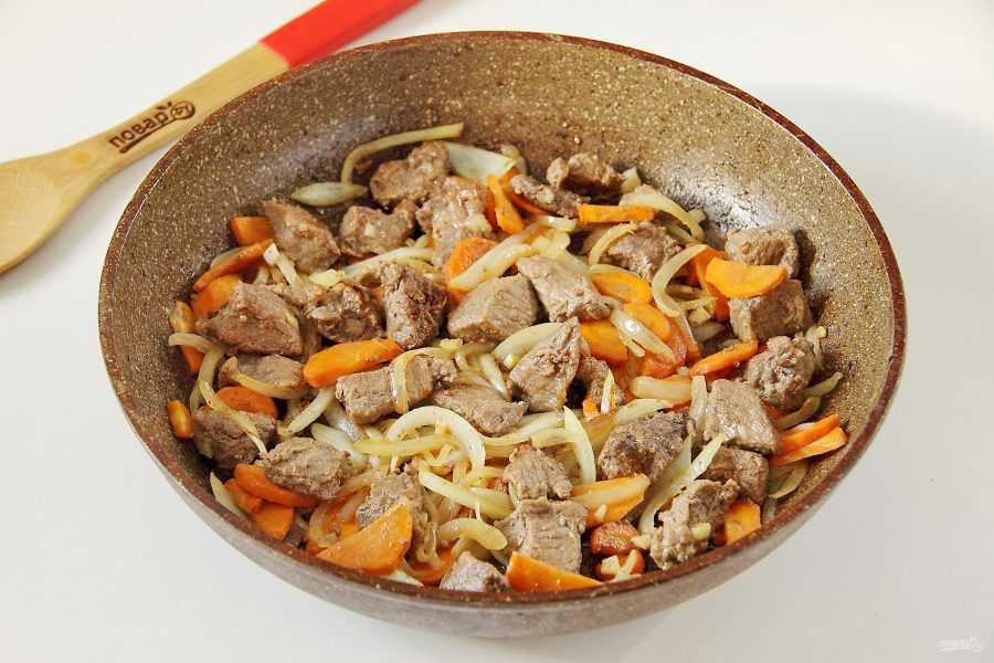 Как делать подливку с мясом: рецепты с фото пошагово. мясо с подливкой на сковороде: как приготовить