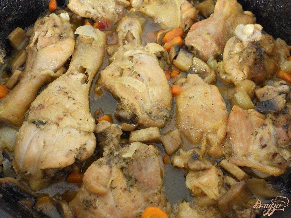 Курица, тушеная с луком - 8 пошаговых фото в рецепте