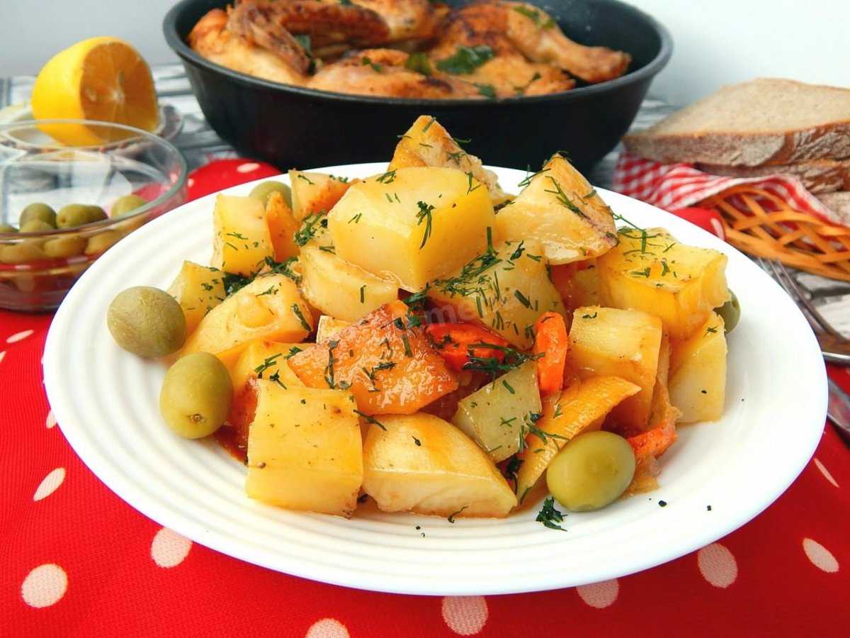Тушеная картошка с мясом: 8 рецептов как потушить картошку вкусно