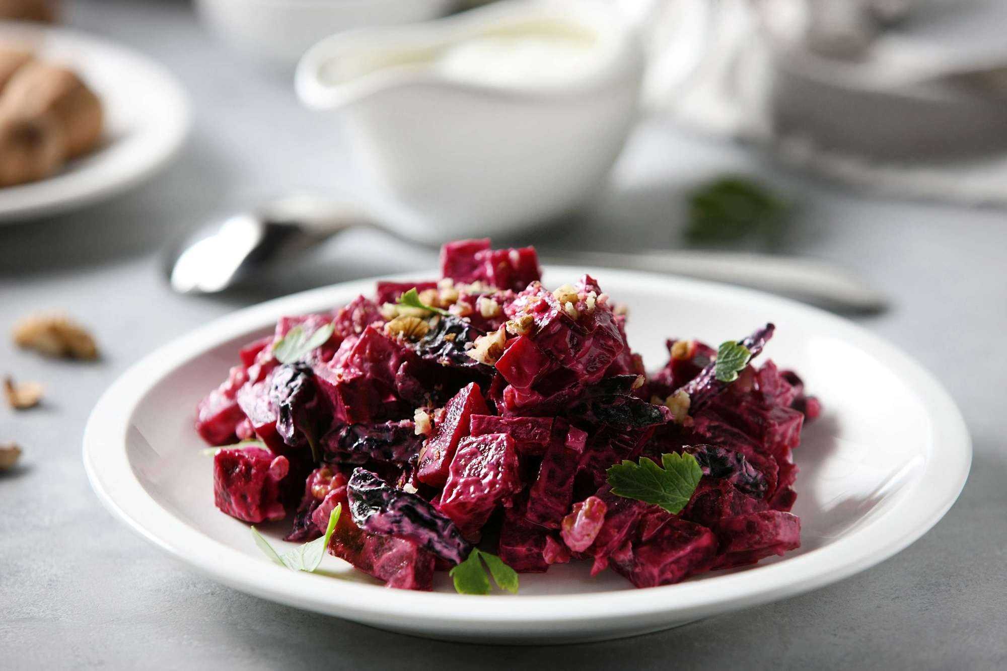 Салат из вареной свеклы - рецепты с фото. как приготовить полезное диетическое блюдо