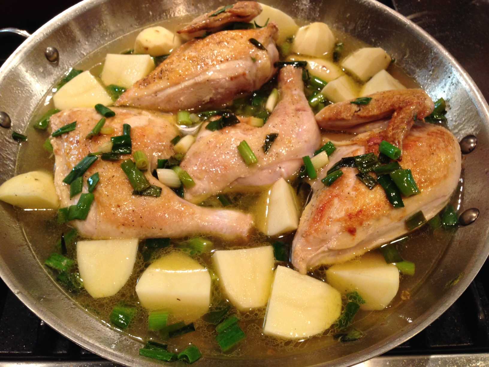 Картошка в с курицей тушеная в кастрюле рецепт с фото пошагово в