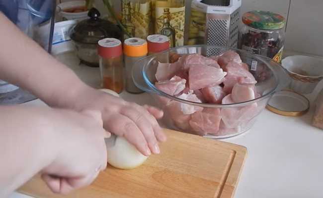 Маринад для шашлыка из куриных окорочков: 11 рецептов, советы