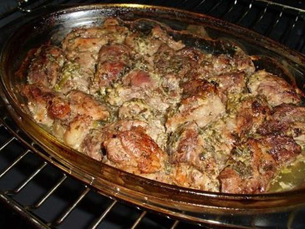 Шейка свиная в кулинарных рецептах: что приготовить На странице можно найти список вкусных блюд с ингредиентом шейка свиная