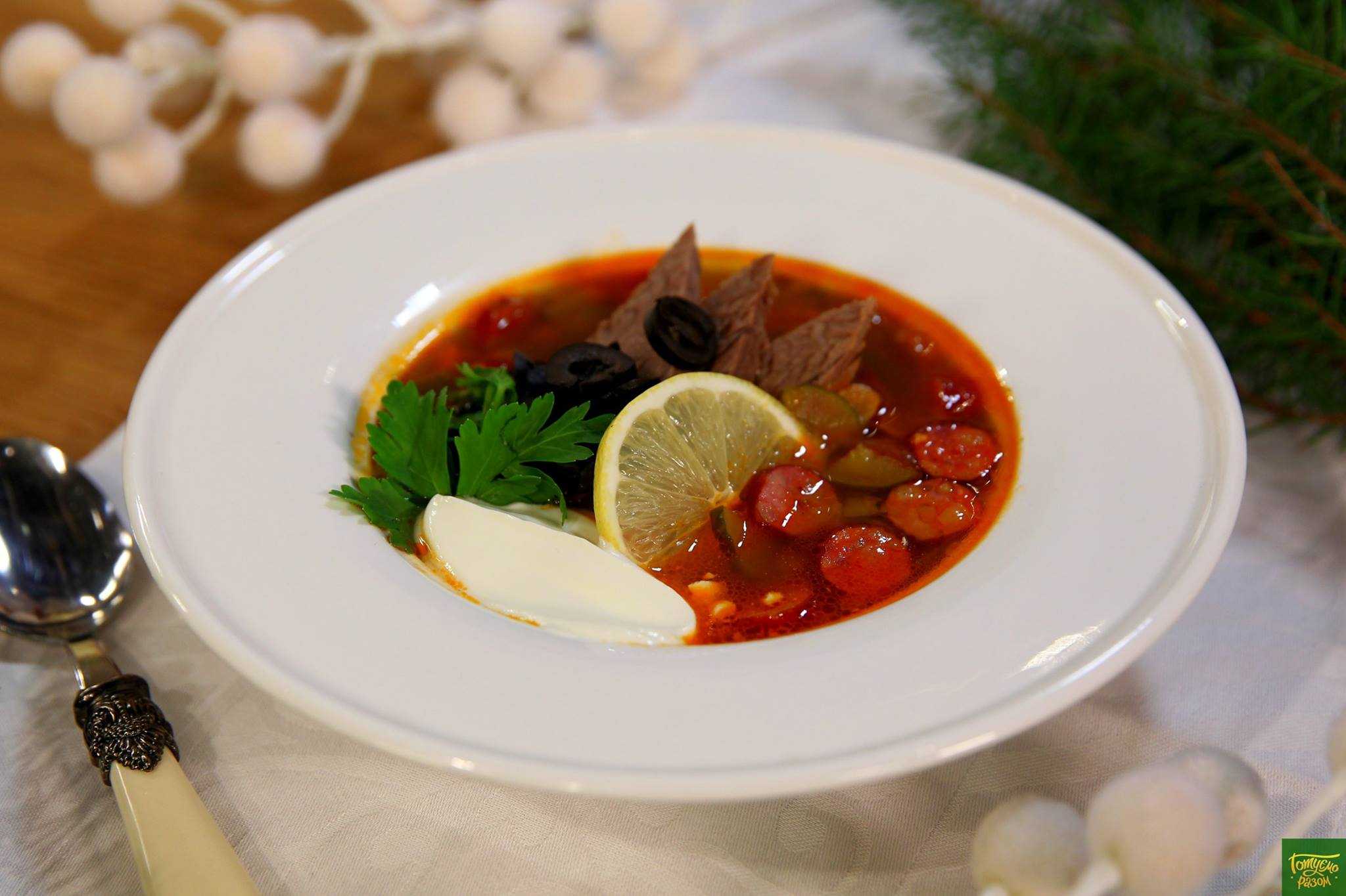 Солянка мясная с грибами и капустой - рецепт с фотографиями - patee. рецепты