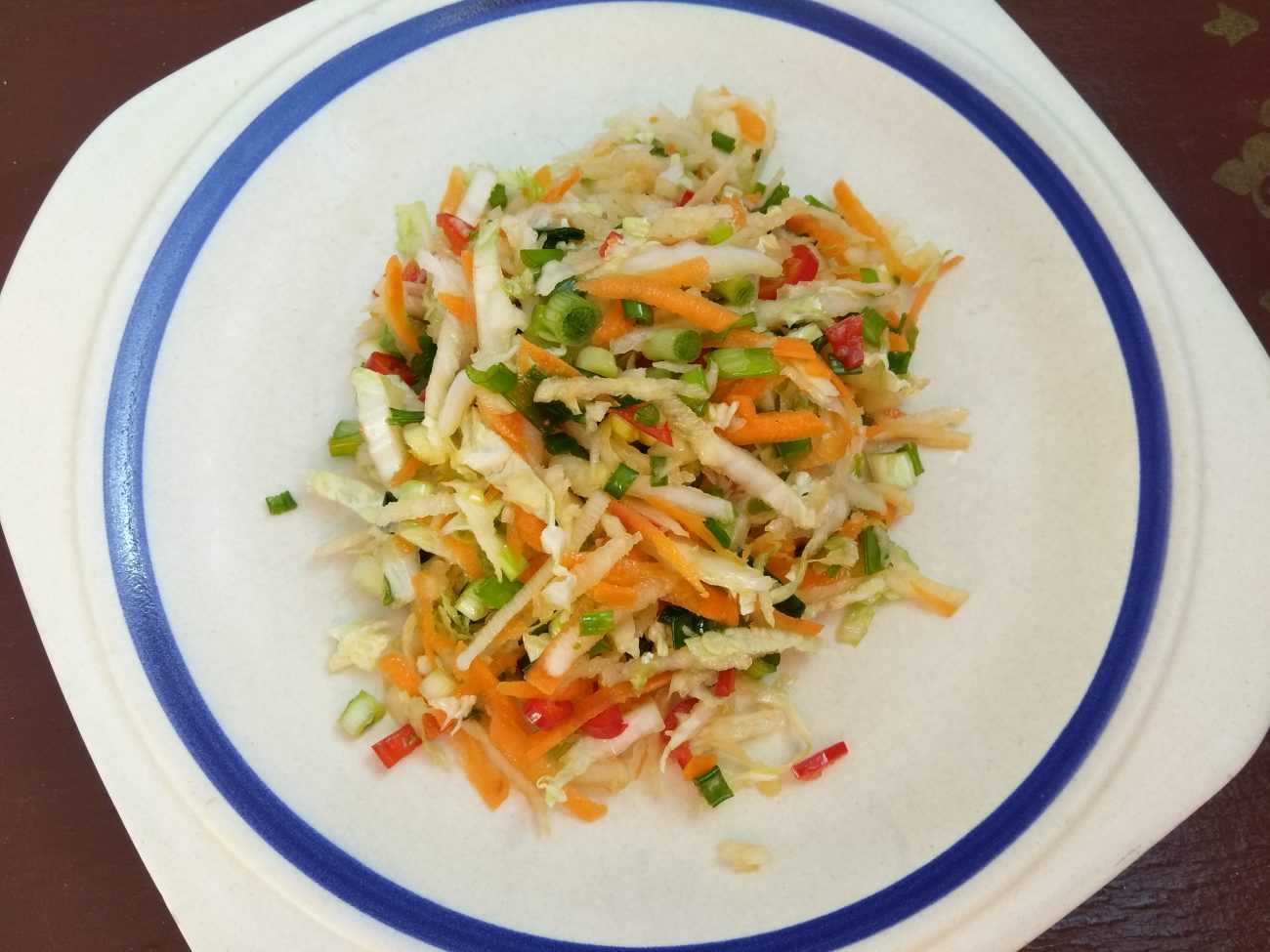 Рецепт салата из краснокочанной капусты и зеленого горошка | меню недели