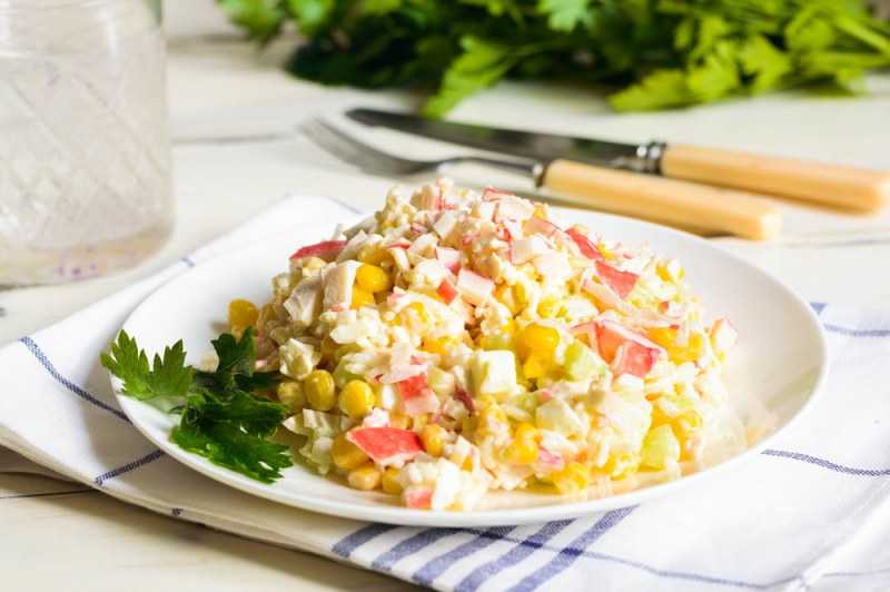Крабовый салат без риса: 5 лучших рецептов