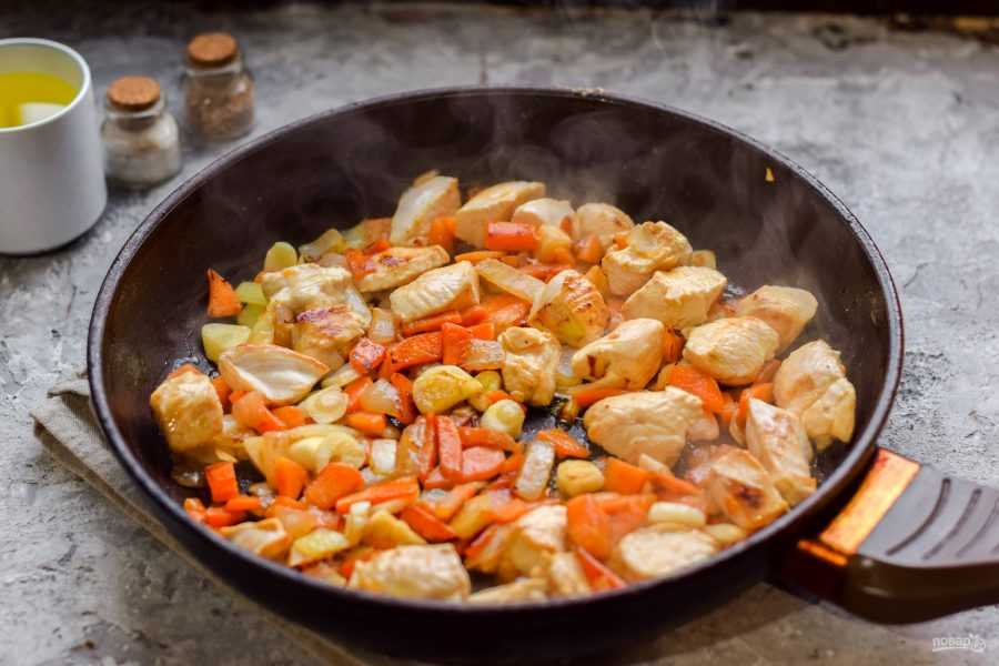 Курица с рисом – вкусное блюдо, популярное во всем мире: рецепт с фото
