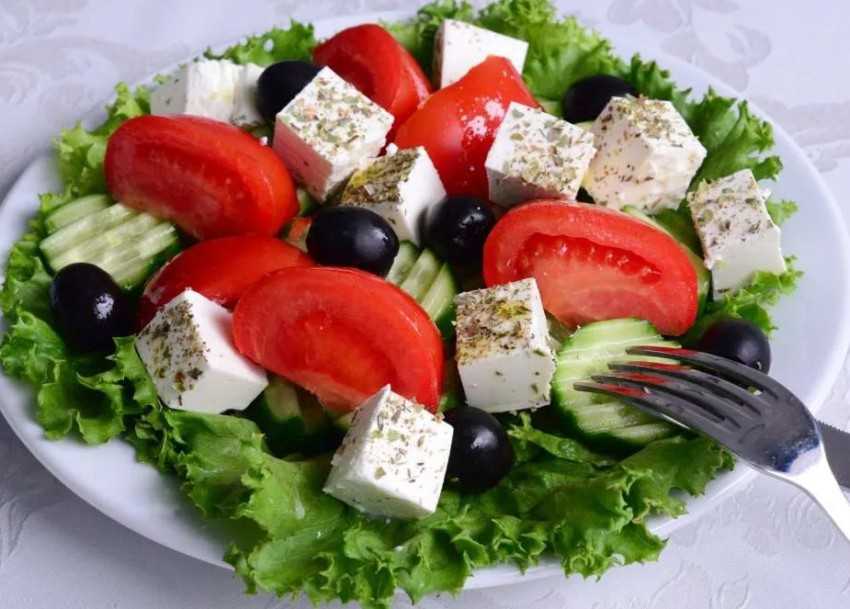 Салат греческий рецепт классический с брынзой и курицей рецепт
