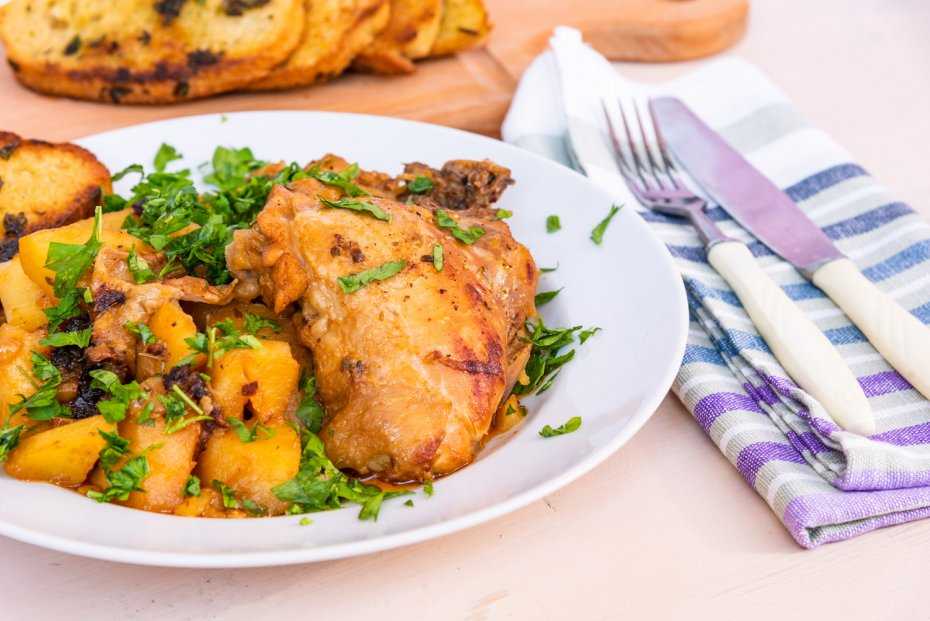 Тушеная курица — пошаговый рецепт с фото